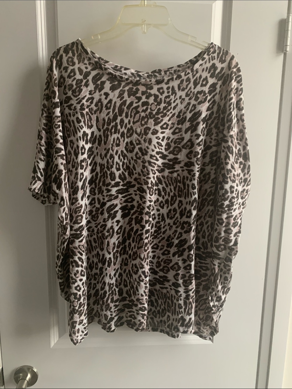 H&M Oversized Boxy Women's Short Sleeve Leopard Print Tee - Beige & Black